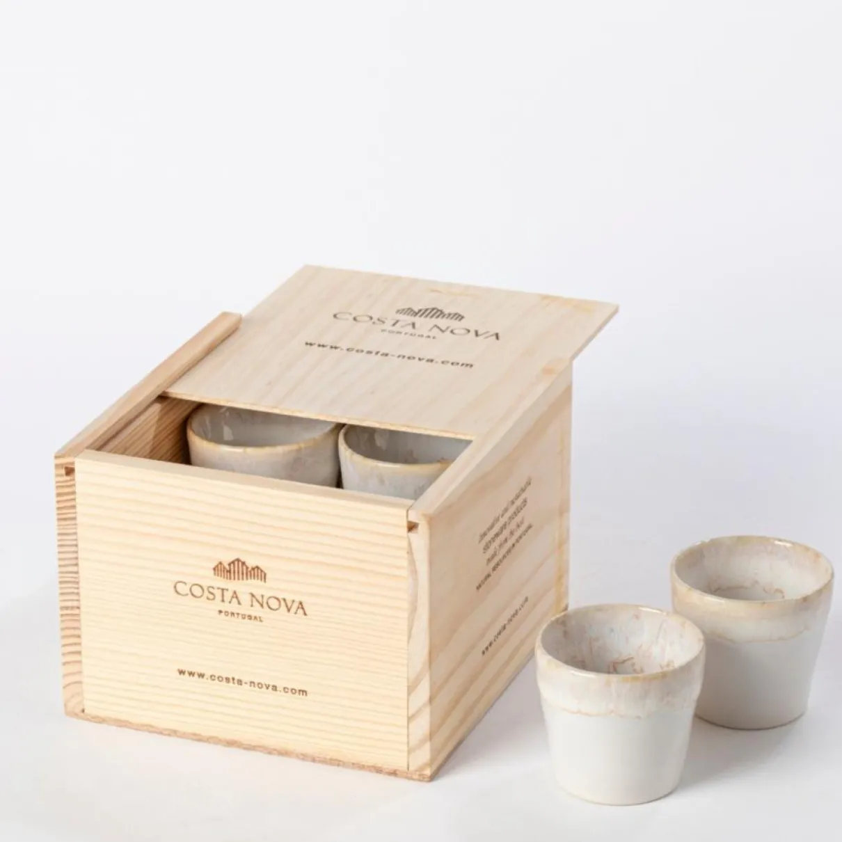 Costa Nova Grespresso - 8 witte lungo kopjes 210ml in houten giftbox